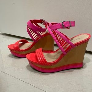 Gianni Bini wedges size 7 never used